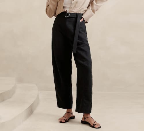 Banana Republic Factory Store: High-Rise Barrel Tencel-Linen Pant, Black | Photo: Banana Republic