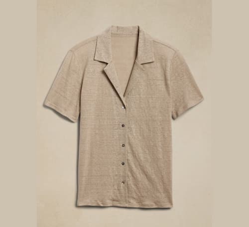 Banana Republic Factory Store: Linen Resort Shirt, Workwear Khaki | Photo: Banana Republic