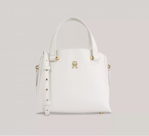 Tommy Hilfiger: Monogram Mini Tote Bag, Ecru | Photo: Tommy Hilfiger