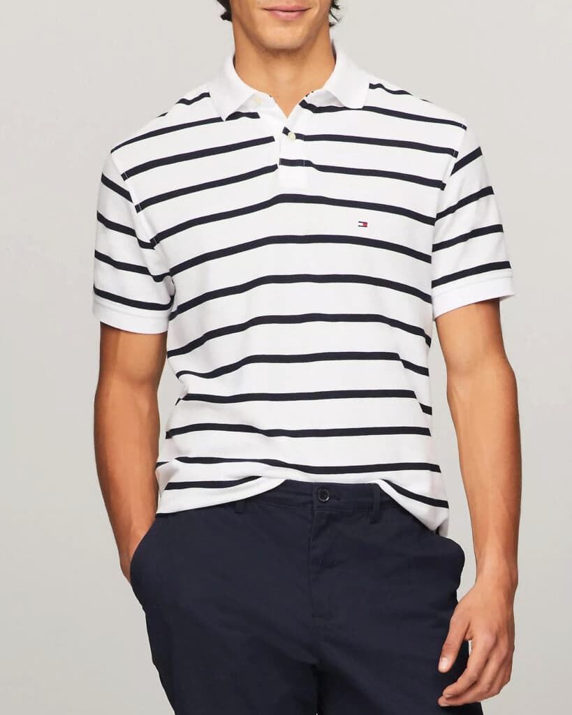 Tommy Hilfiger: Regular Fit Stripe Wicking Polo, Fresh White | Photo: Tommy Hilfiger