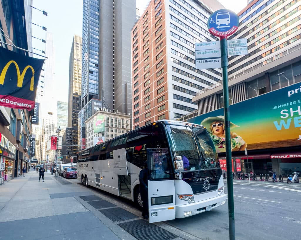 Woodbury Bus: The Departure Meeting Point | Photo: Woodbury Bus