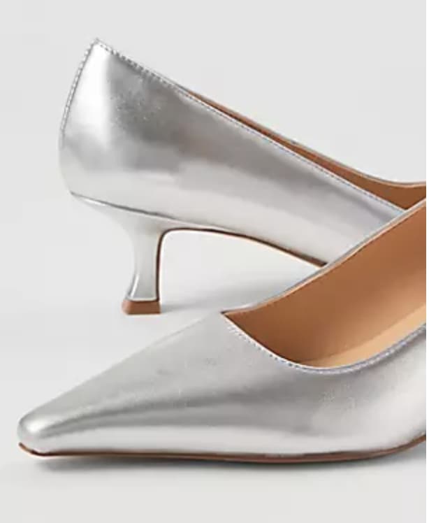 Ann Taylor Factory Store Metallic Nip Toe Kitten Heel Pumps in Silver